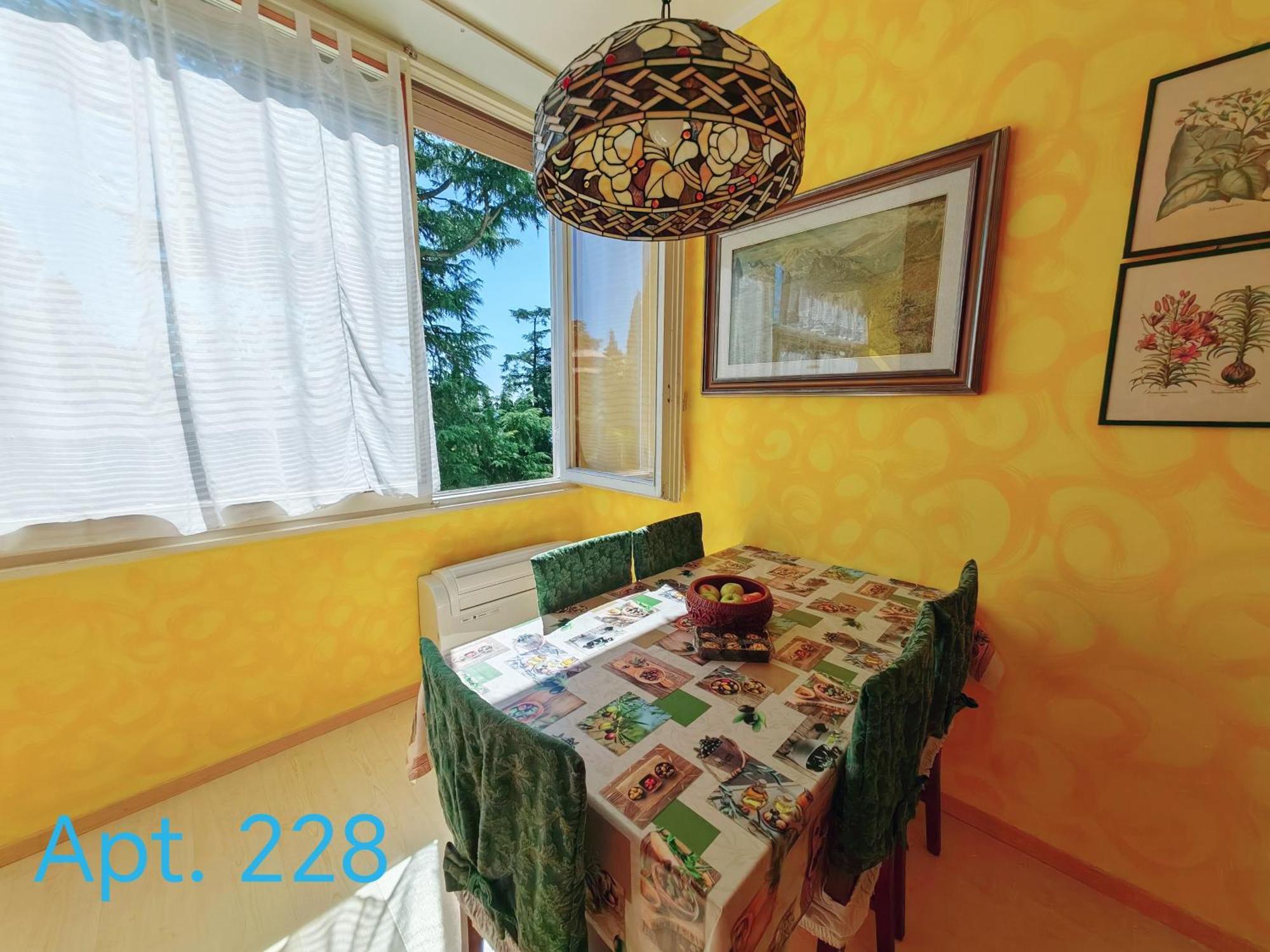 Garda Apartments In Euroresidence Luaran gambar