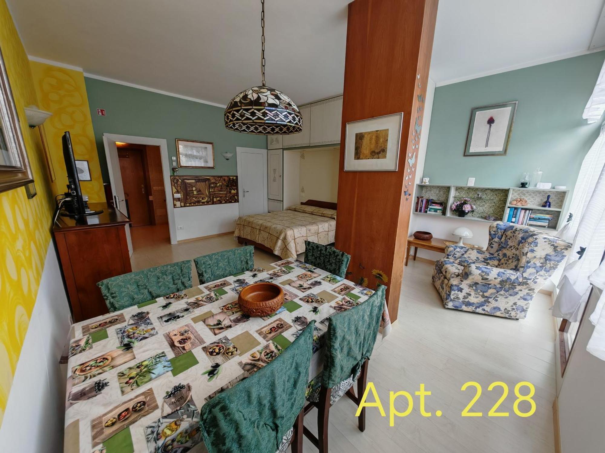 Garda Apartments In Euroresidence Luaran gambar