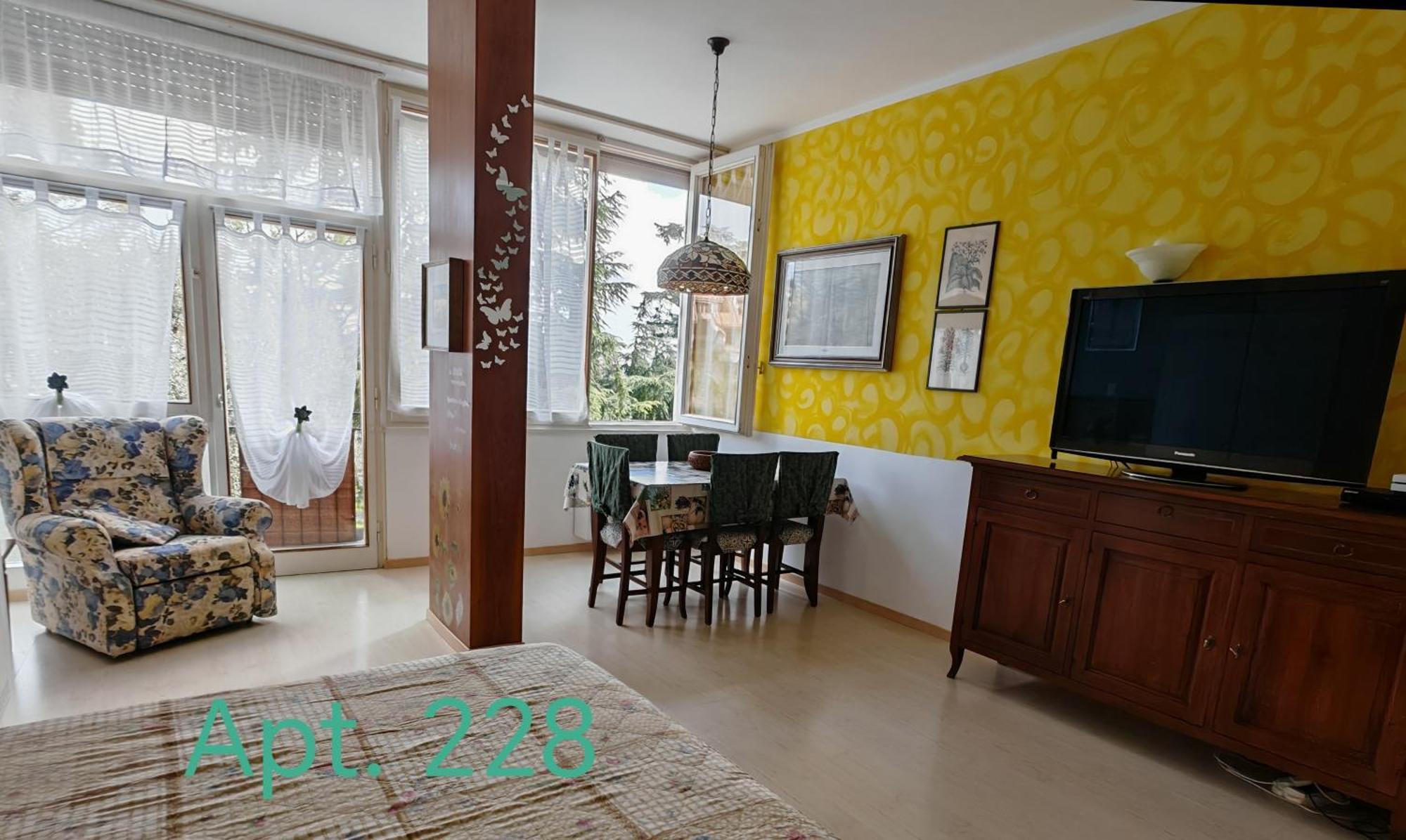 Garda Apartments In Euroresidence Luaran gambar